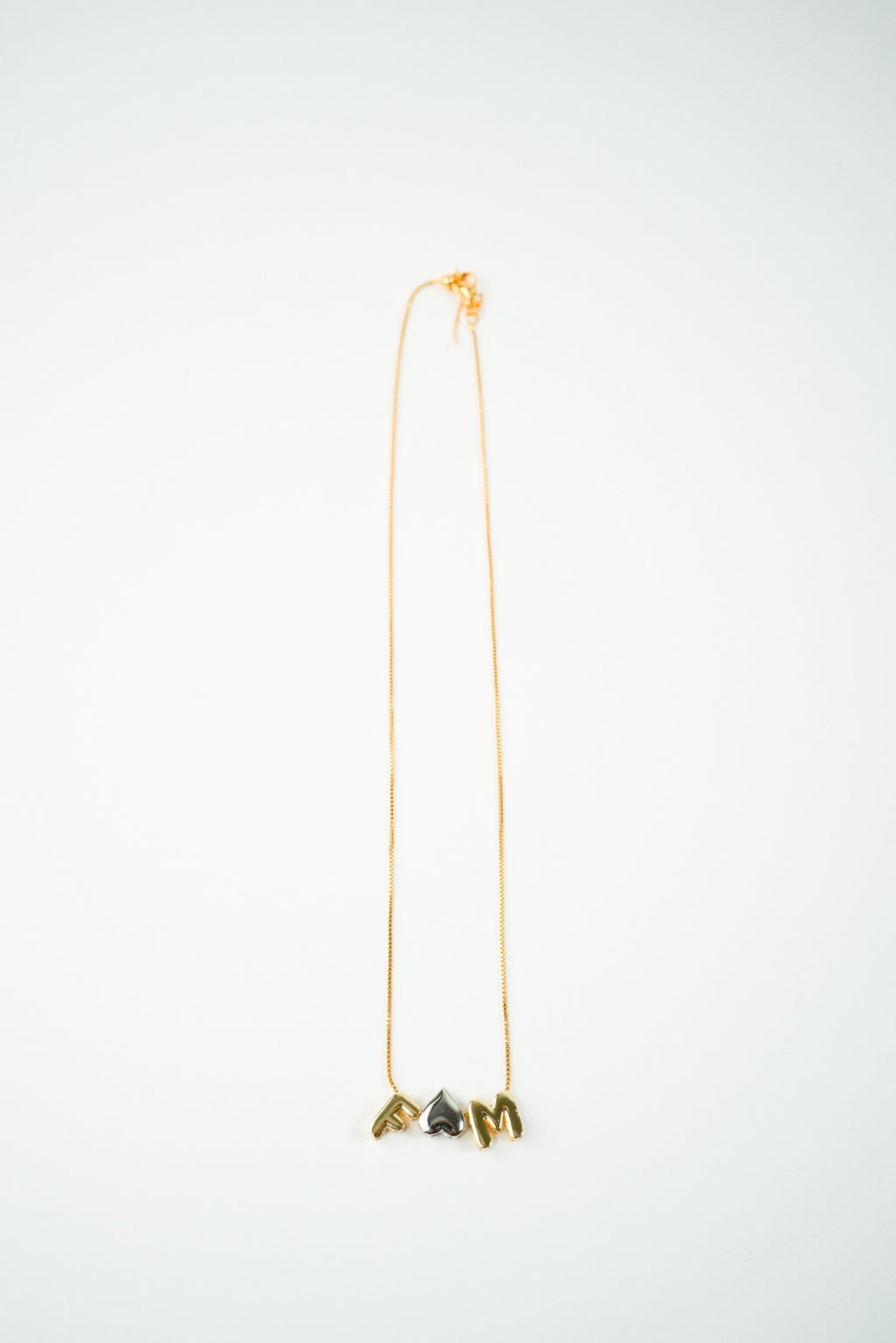 Inicial baño de oro 18k para collar o pulsera dorada lisa