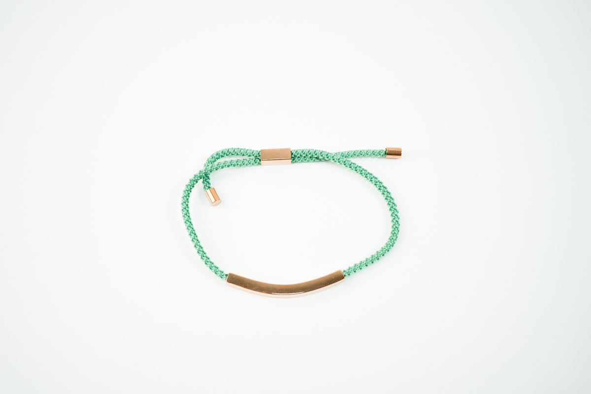 Pulsera tejida con placa acero inoxidable WATERPROOF dorada