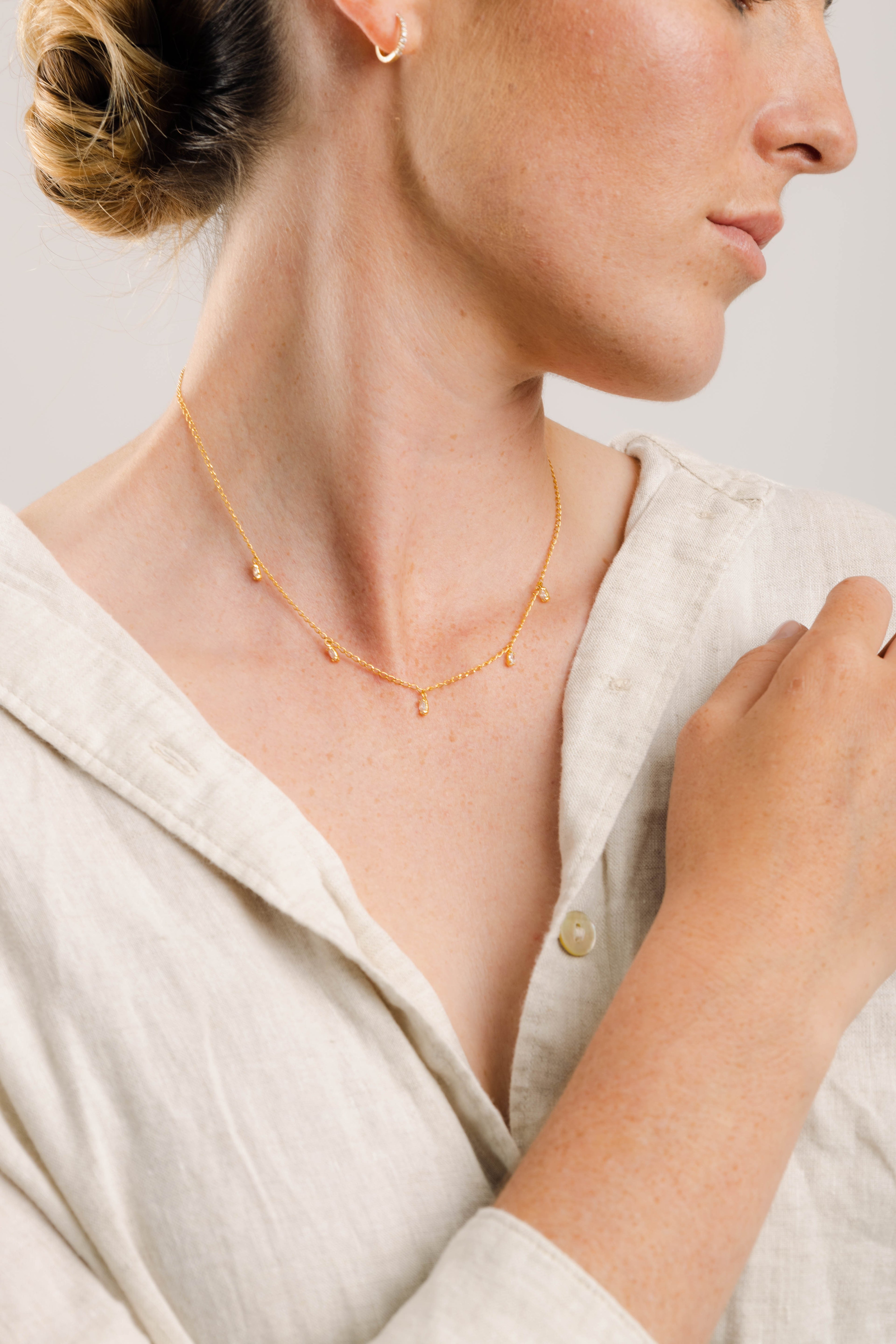 Collar de plata .925 bañada en oro 18K mini zirconias